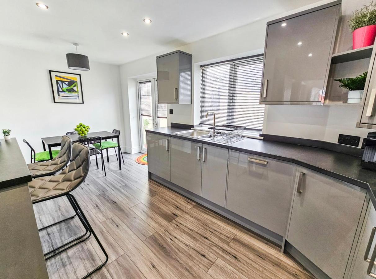 Two Bedroom Detached Modern Bungalow Close To Plymouth Argyle Fc Eksteriør billede