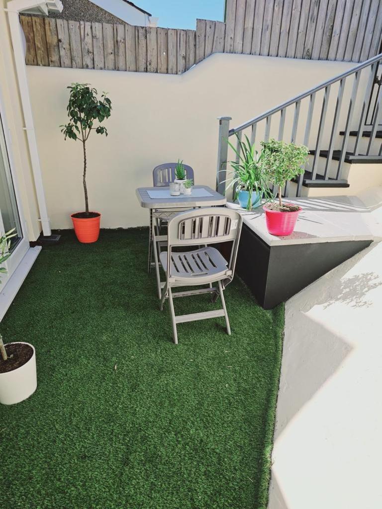 Two Bedroom Detached Modern Bungalow Close To Plymouth Argyle Fc Eksteriør billede